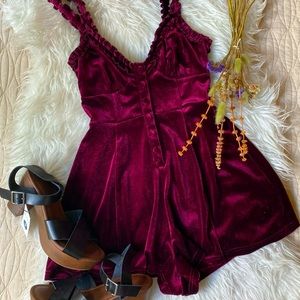 🌸 cranberry velvet urban outfitters romper 🌸